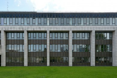 The building housing the diet and government of the province of Vorarlberg - foto: Petr Šmídek, 2017