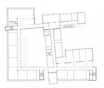 Rekonstrukce a rozšíření HTL v Břežnici - Půdorys patra - foto: Baumschlager Eberle Architekten