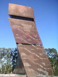 de Young Memorial Museum - Nancy B. and Jake L. Hamon Tower - foto: © Mark Darley