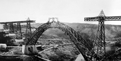 Železniční viadukt Garabit - Z průběhu realizace