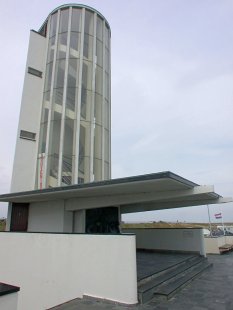 Pomník s rozhlednou Afsluitdijk - foto: Petr Šmídek, 2003