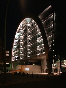 Ludwig Erhard Haus - foto: Petr Šmídek, 2006