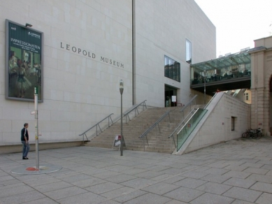 MuseumsQuartier - Leopold Museum - foto: Petr Šmídek, 2005