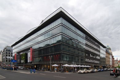 Galeries Lafayette - foto: Petr Šmídek, 2008