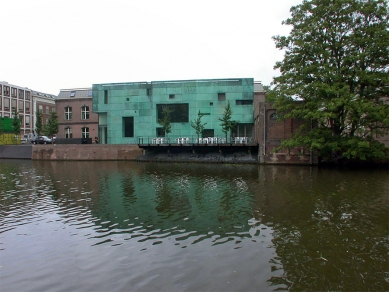 Sarphatistraat Offices - foto: Petr Šmídek, 2003