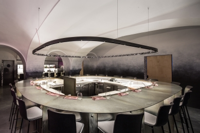 Food bar Iasai. - foto: Maroš Fečík