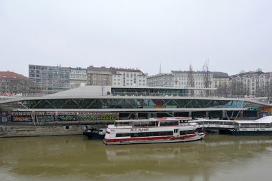 Přístaviště Twin City Liner - foto: Petr Šmídek, 2018