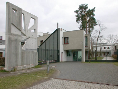 Heinz-Galinski Schule - foto: Petr Šmídek, 2002