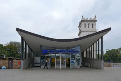 Warszawa Powiśle - revitalization of the lower pavilion of Warsaw’s emblematic train station - foto: Petr Šmídek, 2013