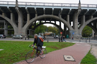 Vlaková zastávka Varšava-Powiśle - foto: Petr Šmídek, 2013