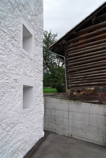 Das gelbe Haus - foto: Petr Šmídek, 2008