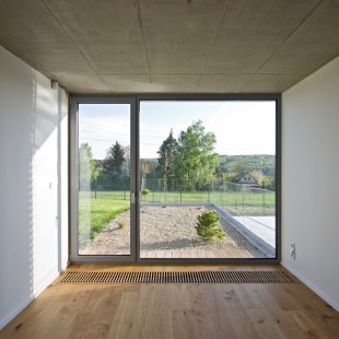 Family House in Jevany - foto: Jiří Ernest