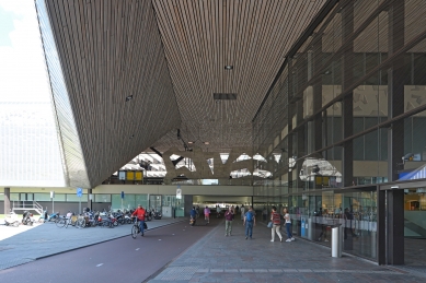 Central train station Rotterdam - foto: Petr Šmídek, 2016