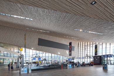 Central train station Rotterdam - foto: Petr Šmídek, 2016