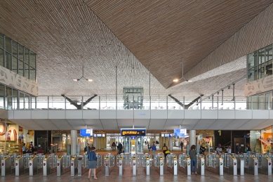 Central train station Rotterdam - foto: Petr Šmídek, 2016