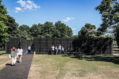 Serpentine Gallery Pavilion 2018 - foto: Lucia Livovská a Marek Vlček