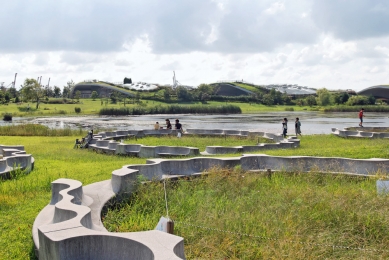 Centrální park ostrovního města Grin Grin  - foto: Petr Šmídek, 2012