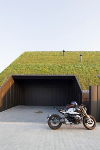 House Behind The Roof - foto: Bartłomiej Drabik