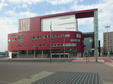 Nieuwe Luxor Theater - foto: Jan Kratochvíl, 2003