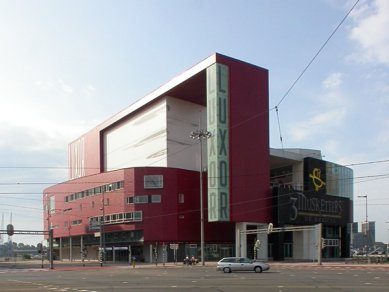 Nieuwe Luxor Theater - foto: Petr Šmídek, 2003