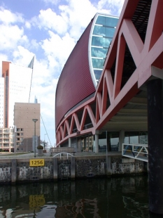 Nieuwe Luxor Theater - foto: Petr Šmídek, 2003