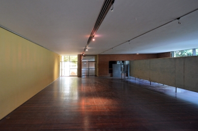 Kulturní centrum Casa das Artes - foto: Petr Šmídek, 2013