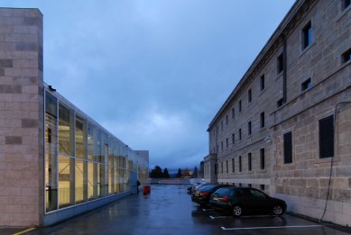 San Clemente Car Park-Sports Hall  - foto: Petr Šmídek, 2013