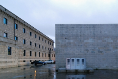 San Clemente Car Park-Sports Hall  - foto: Petr Šmídek, 2013