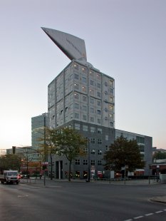 Kant Triangle - foto: Petr Šmídek, 2006