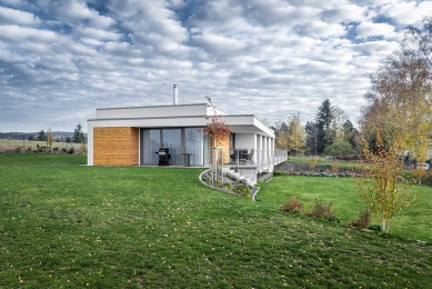 Family House Behind the Tracks - foto: petrkostal.cz