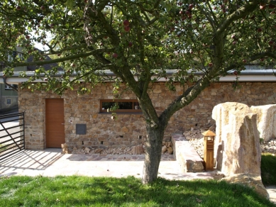 The house in the orchard
