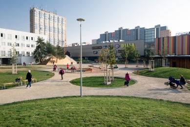 Revitalization of the park and square in Krakow - foto: Tomáš Rasl