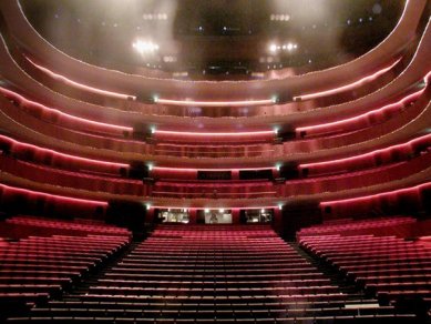 Matsumoto Performing Arts Centre - foto: © Toyo Ito & Associates, 2004