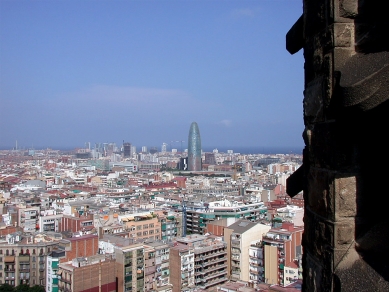 Torre Agbar - foto: Petr Šmídek, 2006