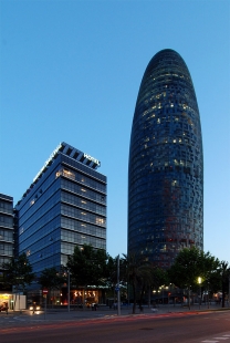 Torre Agbar - foto: Petr Šmídek, 2008