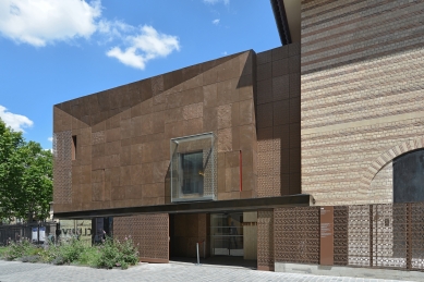 Nové návštěvnické centrum muzea Cluny - foto: Petr Šmídek, 2019