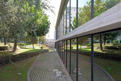 Manuel Altolaguirre Municipal Library - foto: Petr Šmídek, 2018