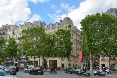 Apple Champs-Élysées  - foto: Petr Šmídek, 2019