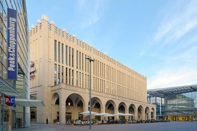 The design of the facade of the Roter Turm department store - foto: Petr Šmídek, 2019