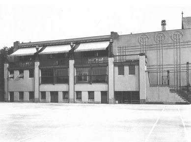 Vila Esche - Tenisový klub v Saské Kamenici, Henry van der Velde (1906-08)