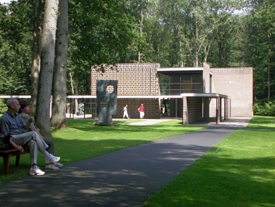 Rietveld Pavilion at the Kröller-Müller Sculpture Garden - foto: Petr Šmídek, 2003