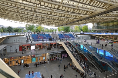 Pasáž Canopée v obchodní čtvrti Les Halles - foto: Petr Šmídek, 2019