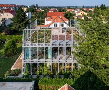 House in a Steel Corset - foto: Aleš Jungmann