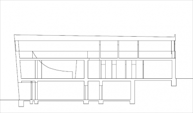 Rodinný dům na Červeném kopci - řez - foto: Fránek Architects