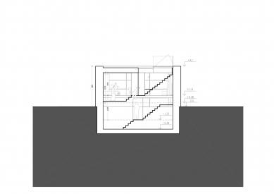 Rodinný dům v Hostivici - Řez c-c' - foto: She architect 