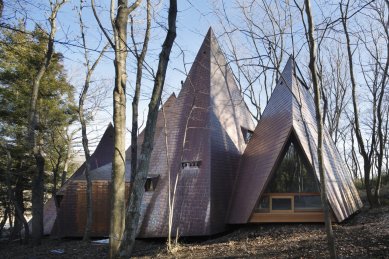 House Tepee in Nasu - foto: Koji Fuji - Nacasa & Partners Inc