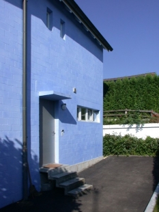 Modrý dům - foto: Petr Šmídek, 2002