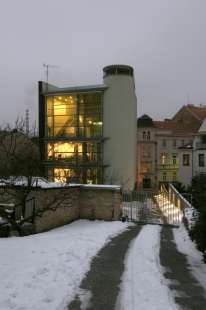 Dům s ateliérem na Kamenné - foto: Ester Havlová
