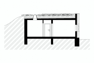 Nízkoenergetický dům na jižním svahu - řez - foto: Adam Lenc