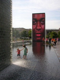 Millennium Park - The Crown Fountain by Jaume Plensa - foto: © Evžen Dub